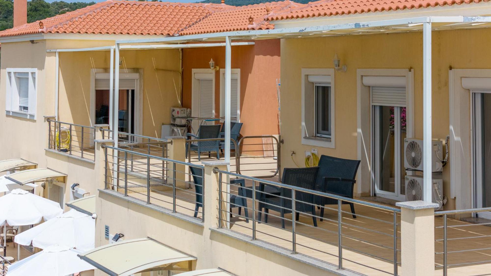 Palaiologou Panorama Apartments Mantamádos Eksteriør billede